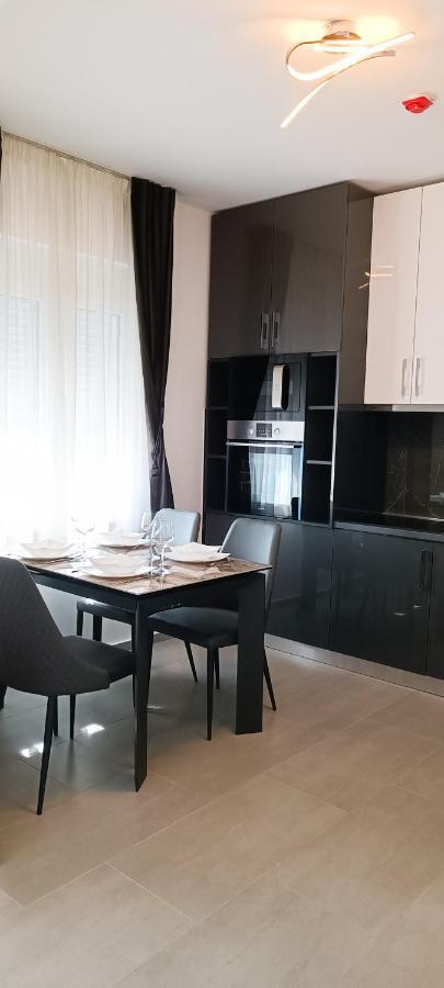 Eden Apartments Tivat Extérieur photo